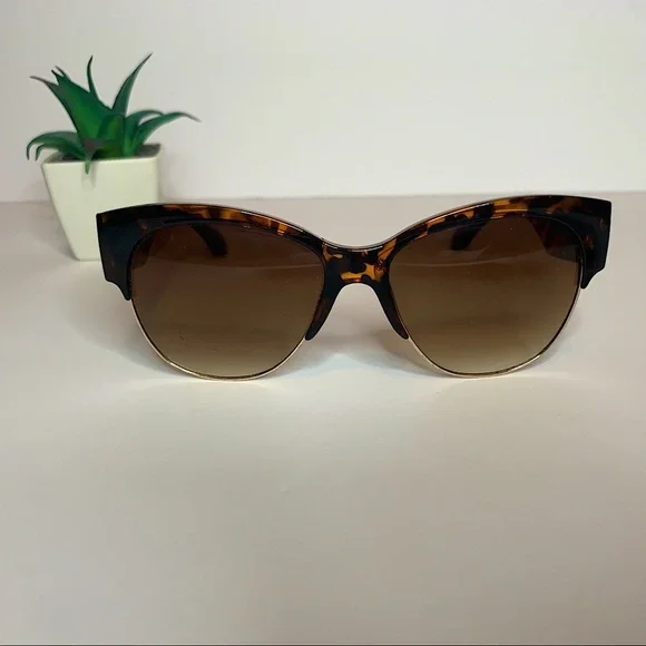 Leopard Cat Eye Sunglasses - Picture 2 of 5